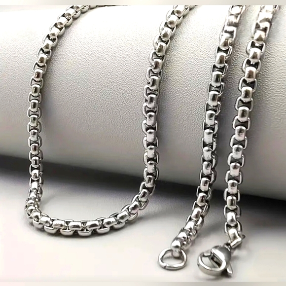 22 inch Stainless Steel Cable Chain Necklace - Picture 1 of 3